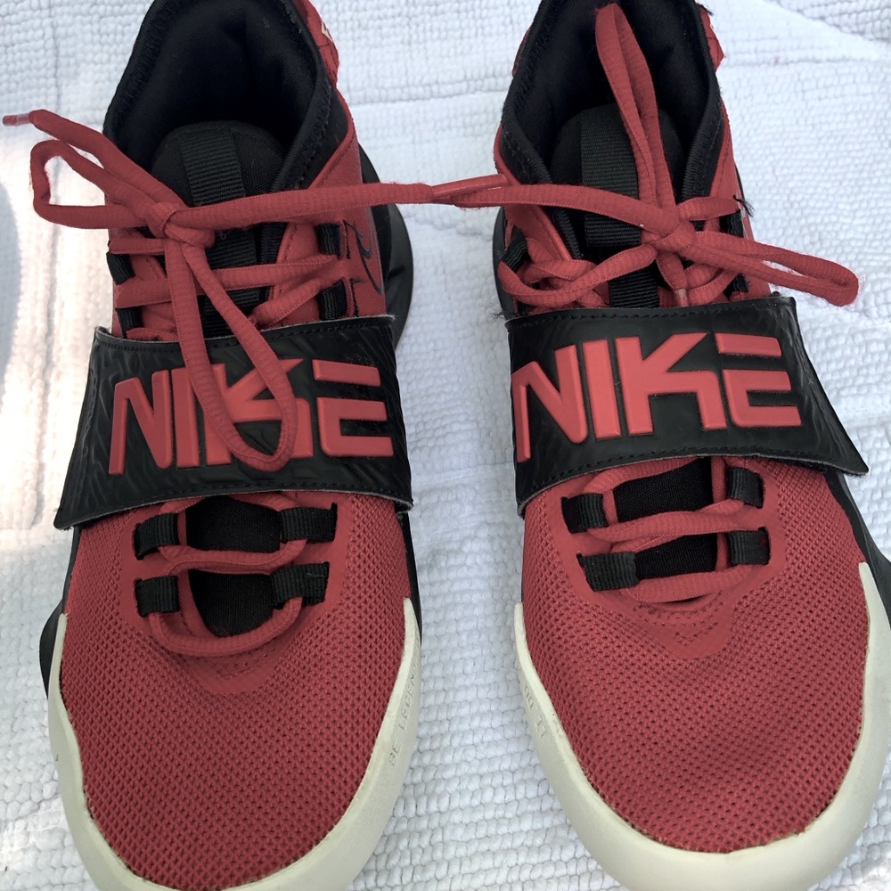 Nike future court 3 GS